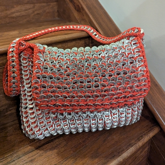 Rare vintage aluminum pop can tab crocheted purse large size capacity Silver/Red - Picture 10 of 17